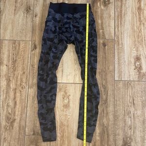 Lululemon men’s tights. Size M.